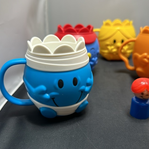 Lot of McDonald's 7 mugs & 4 vintage Little People - Picture 4 of 12